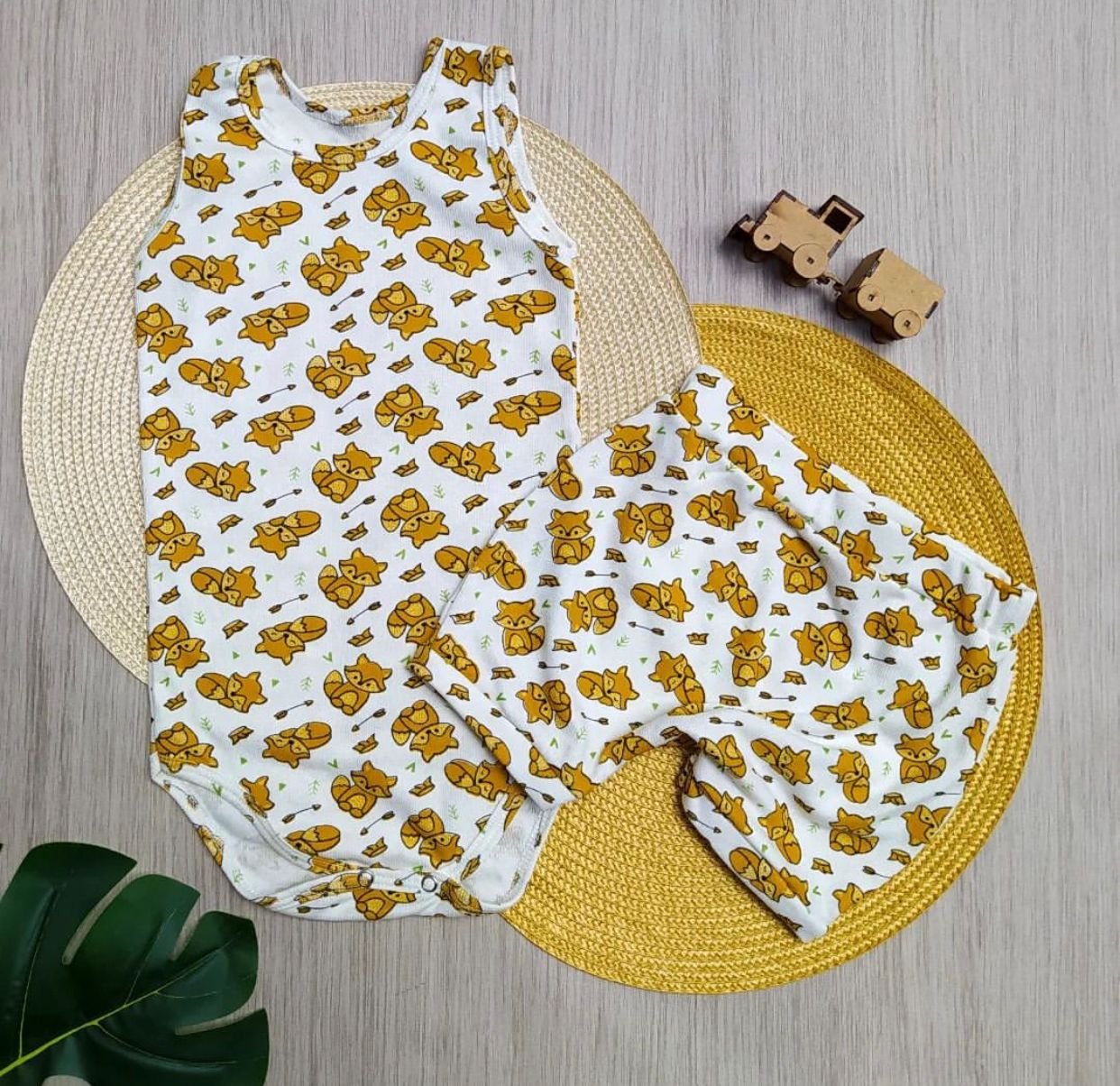Body Regata e Shorts - Raposinha