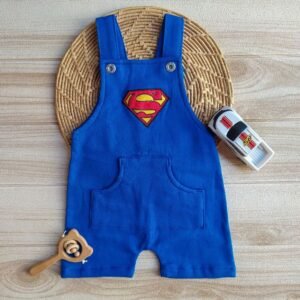 Jardineira Curta Super Homem
