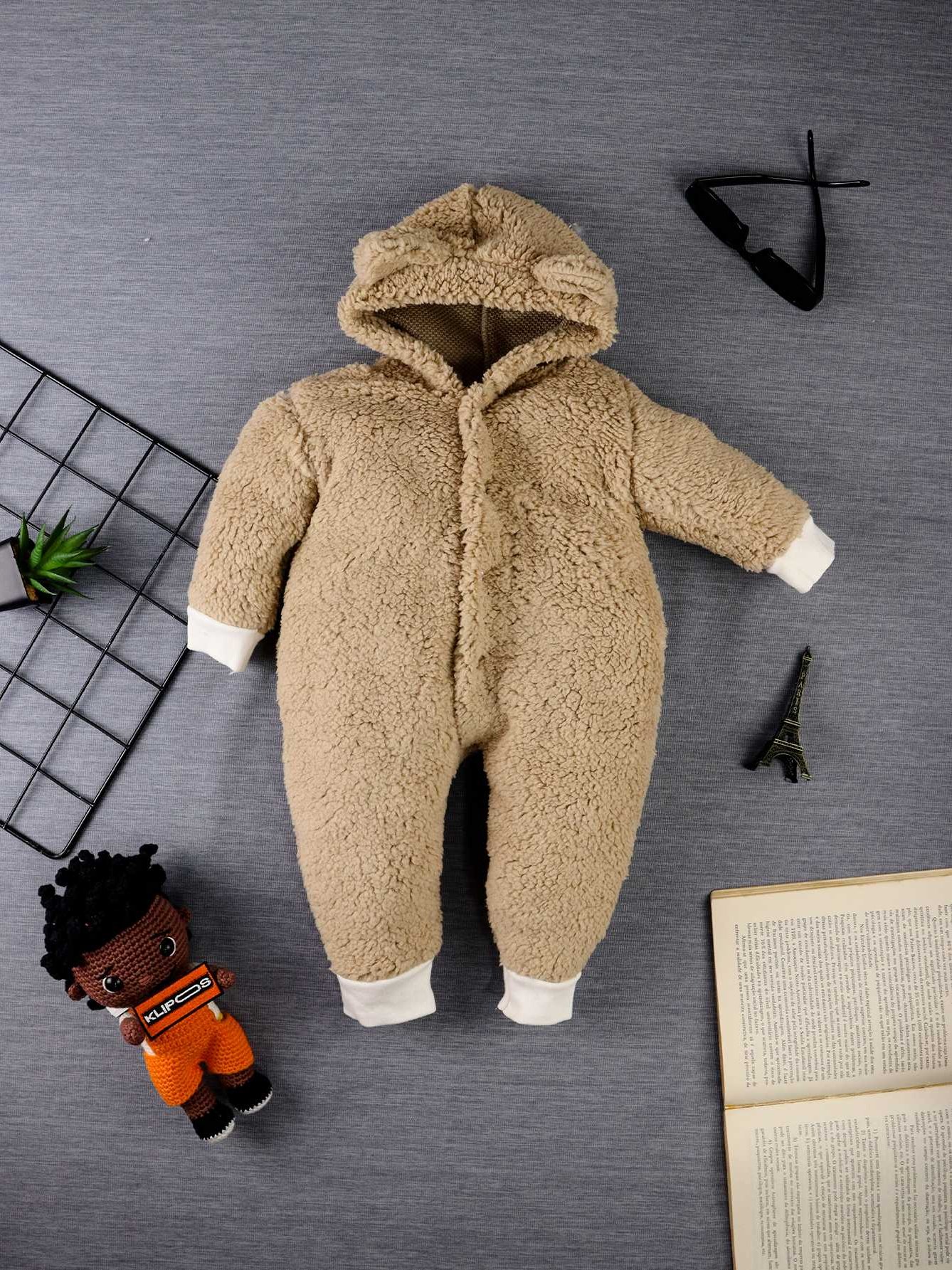 Macacão Teddy Com Orelha no Capuz - Bege