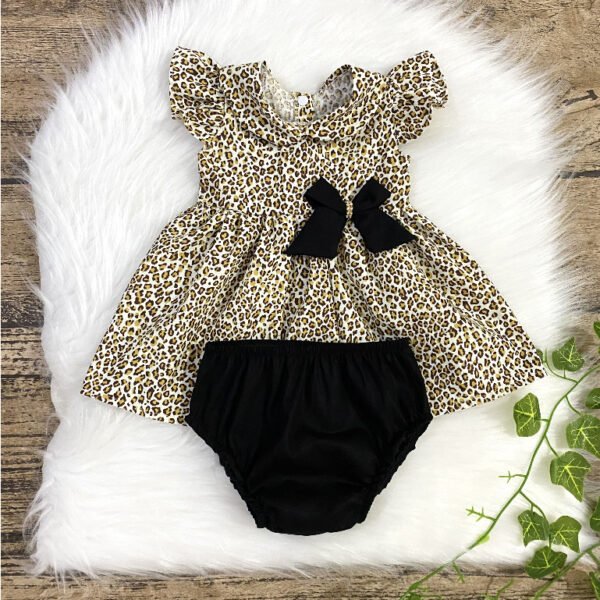 Vestido Com Tapa Fralda - Onçinha