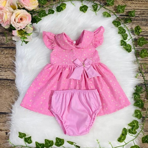 Vestido Com Tapa Fralda Rosa - Corações